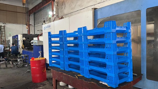Factory direct sale BSF plastic box Factory direct sale BSF plastic box